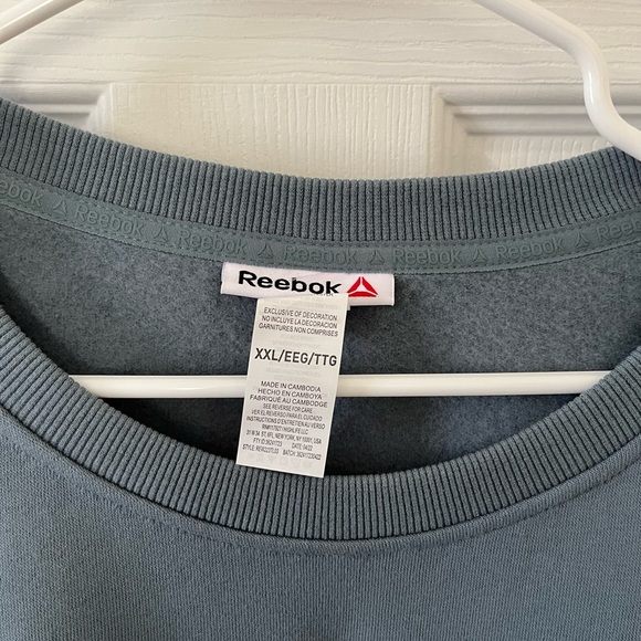 Reebok Women's Blue Crewneck Sweater - Picture 3 of 4